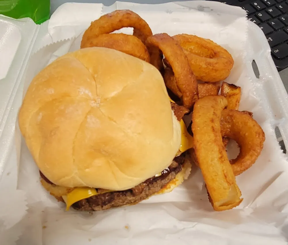 Western Bacon Burger with Onion Rings